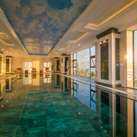Eden Ocean View Hotel Дананг Екстериор снимка