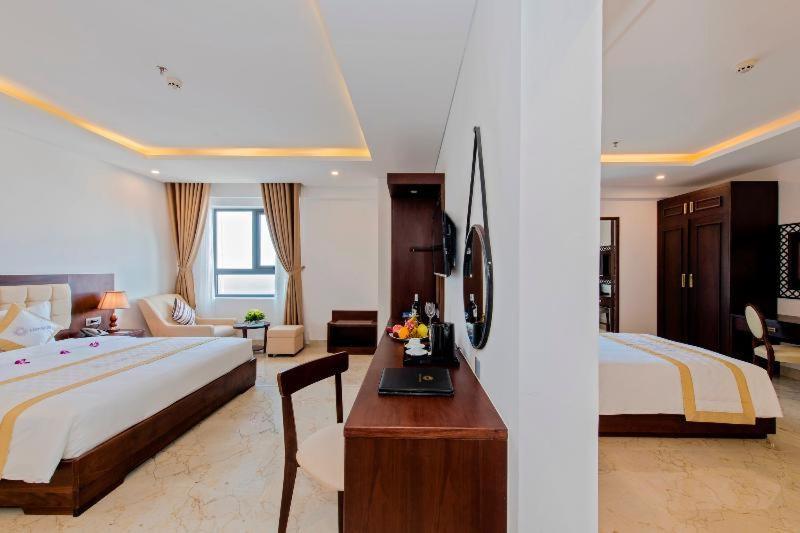 Eden Ocean View Hotel Дананг Стая снимка