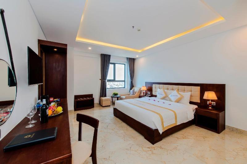Eden Ocean View Hotel Дананг Стая снимка
