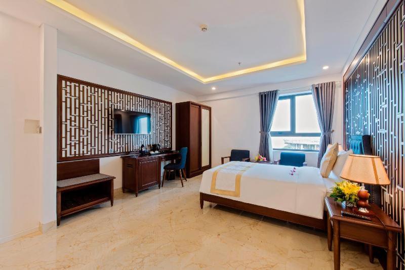 Eden Ocean View Hotel Дананг Стая снимка